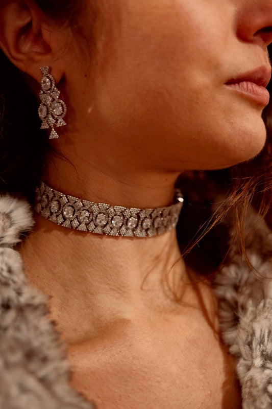 Leandra Choker